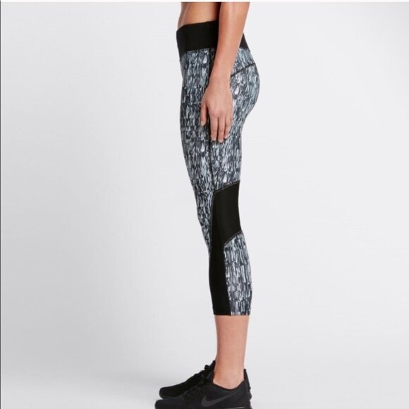 Nike Power Printed Dri-Fit Running Capris Pants - Picture 3 of 11